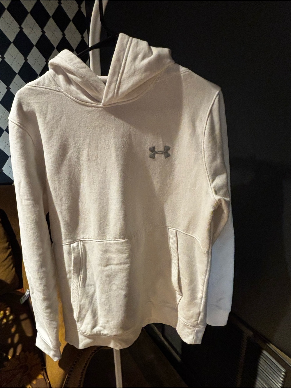 Under Armour Men’s white Crewneck Hoodie with Logo -